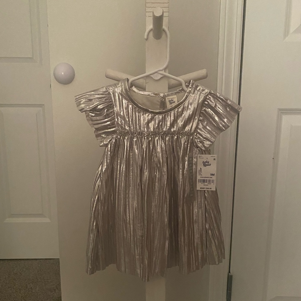 9M Shiny Oshkosh dress